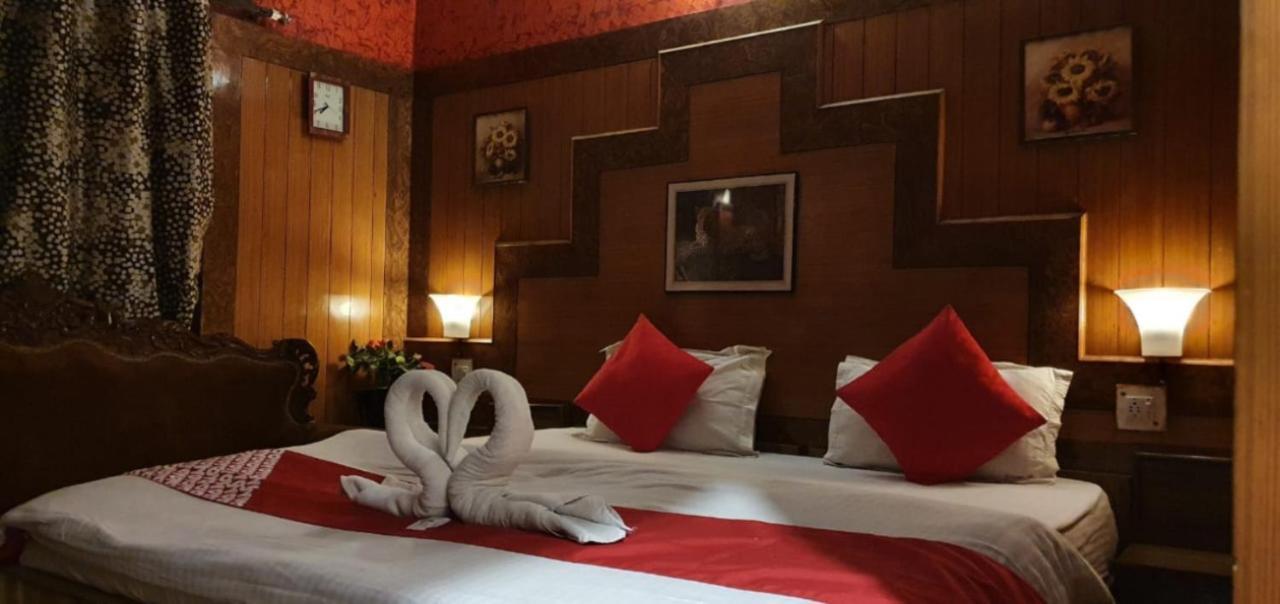 Goroomgo Ankur Lake View Mall Road Nainital - Prime Location With Luxury Room Екстер'єр фото