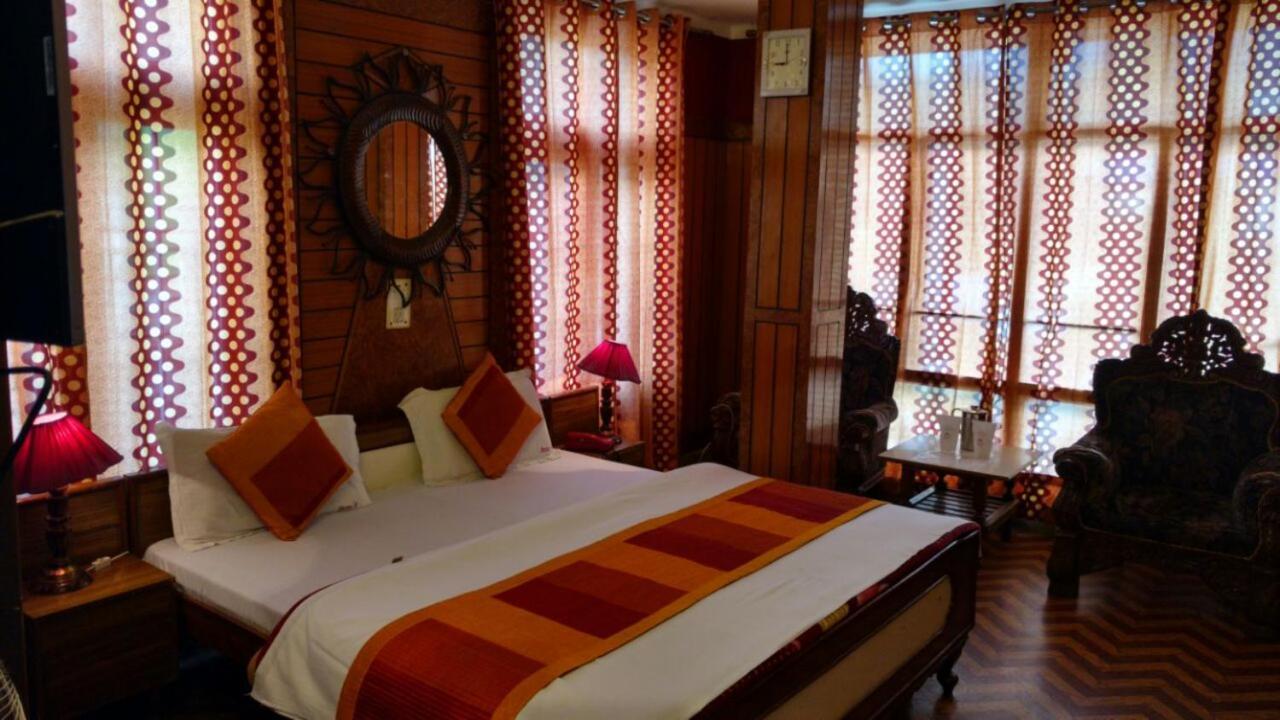 Goroomgo Ankur Lake View Mall Road Nainital - Prime Location With Luxury Room Екстер'єр фото